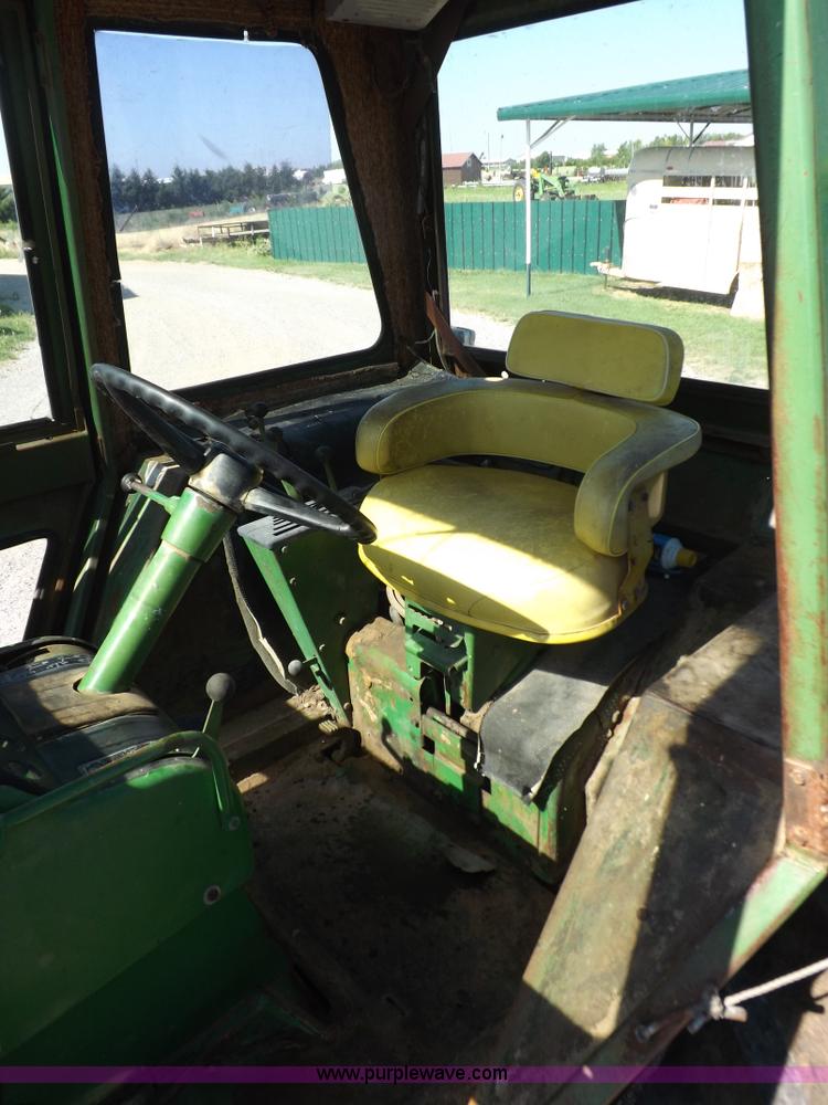 image for item J6991 John Deere 4520 tractor