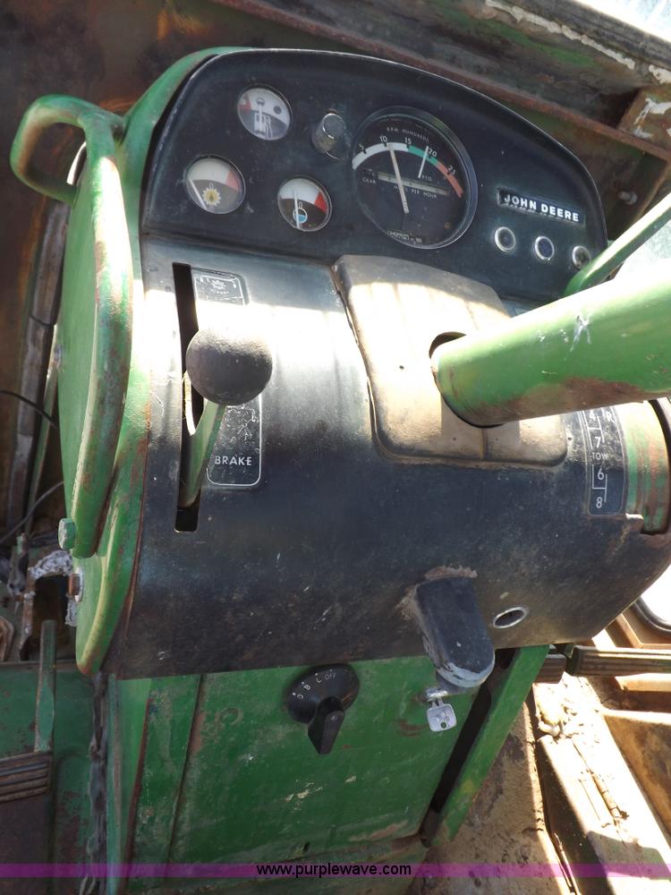 image for item J6991 John Deere 4520 tractor