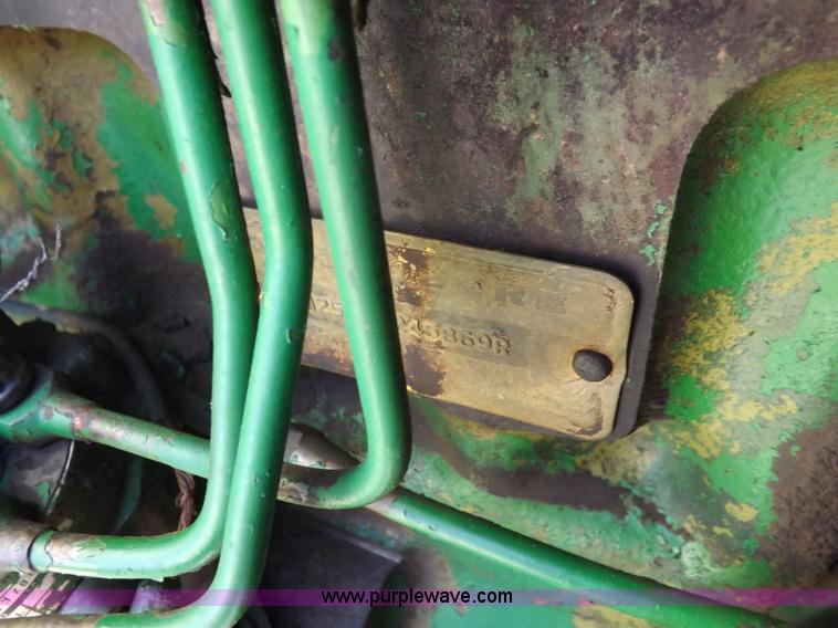 image for item J6991 John Deere 4520 tractor