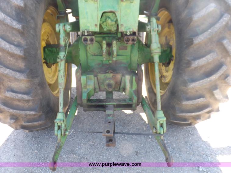 image for item J6991 John Deere 4520 tractor