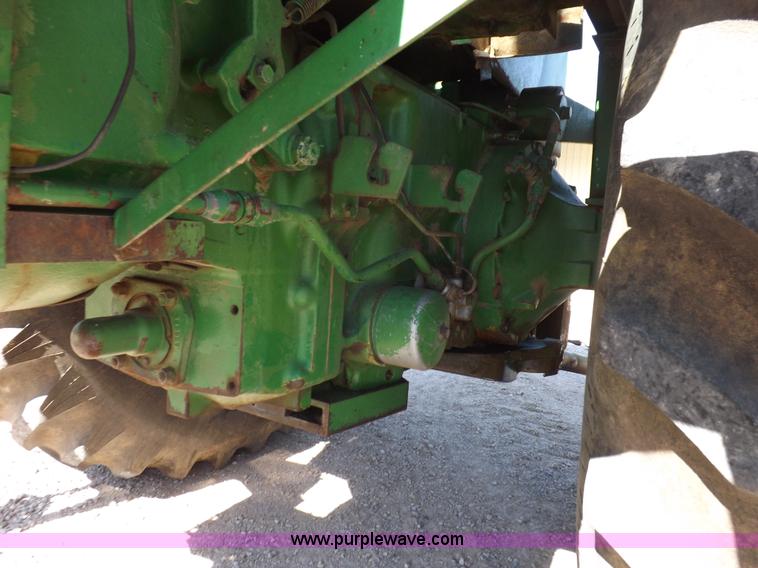 image for item J6991 John Deere 4520 tractor