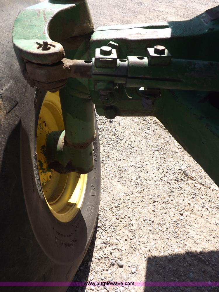 image for item J6991 John Deere 4520 tractor