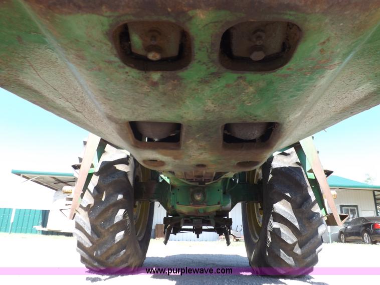 image for item J6991 John Deere 4520 tractor