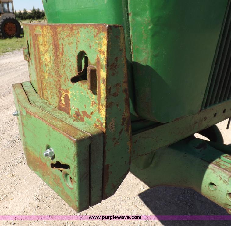 image for item J6991 John Deere 4520 tractor