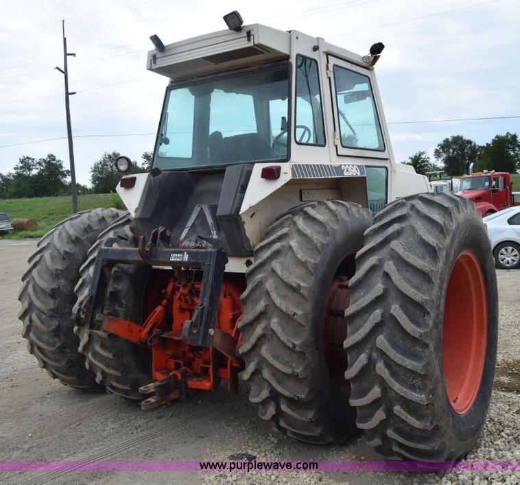 image for item J8250 Case 2390 tractor