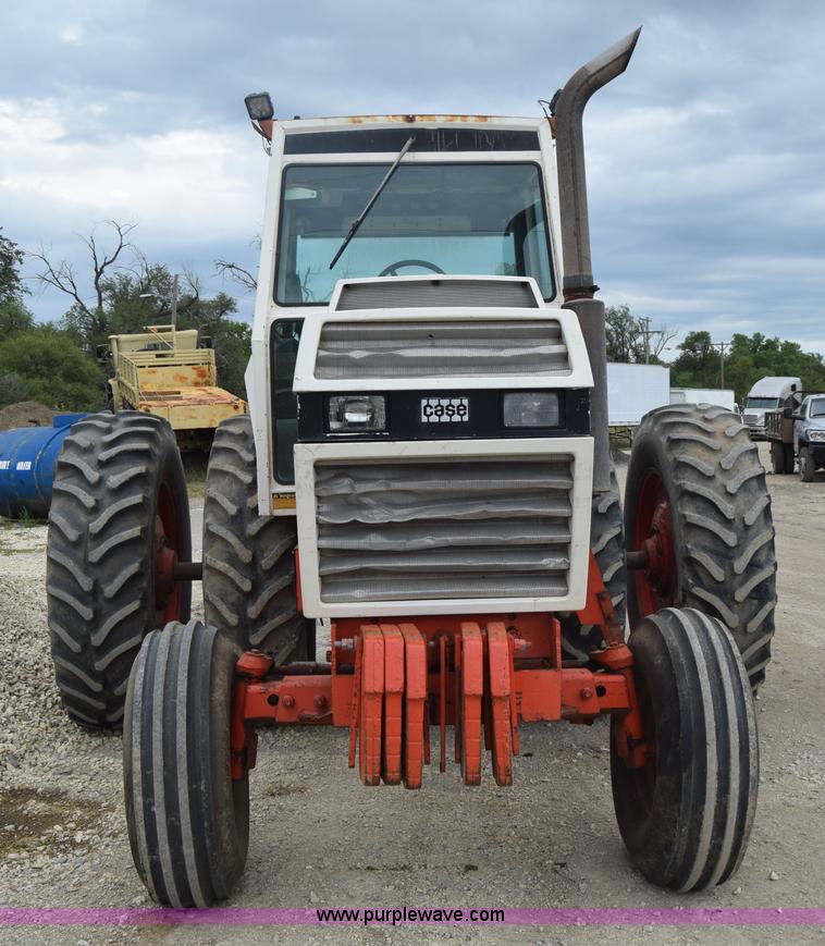 image for item J8250 Case 2390 tractor