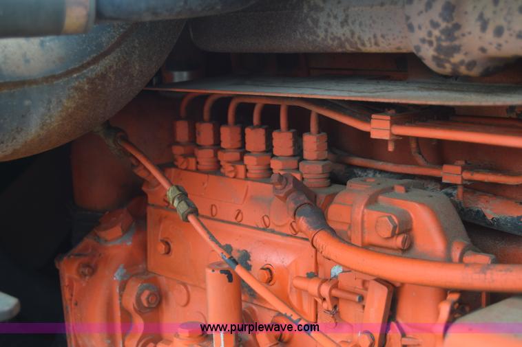 image for item J8250 Case 2390 tractor