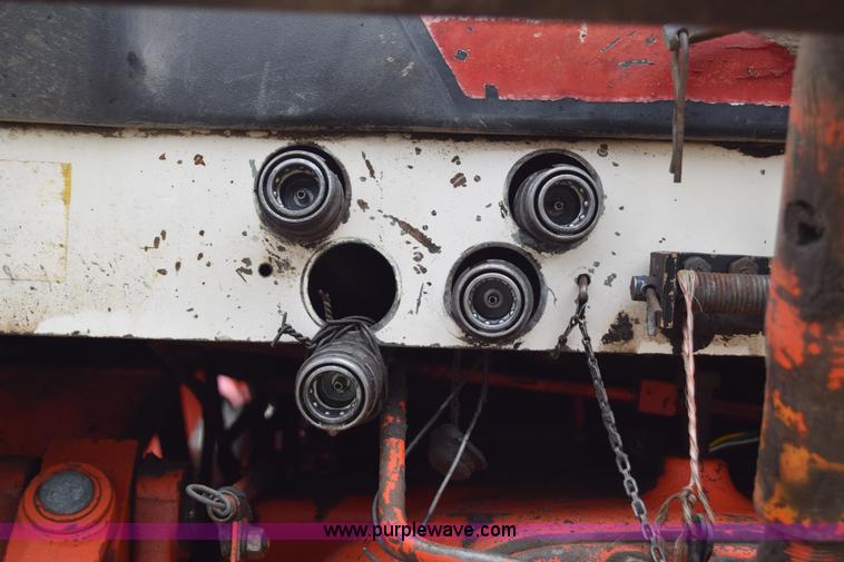 image for item J8250 Case 2390 tractor