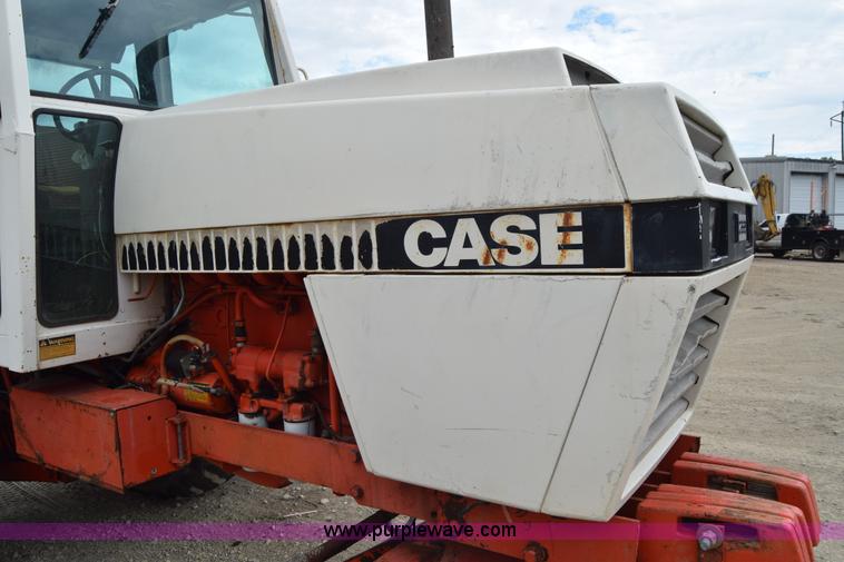 image for item J8250 Case 2390 tractor