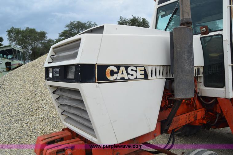 image for item J8250 Case 2390 tractor