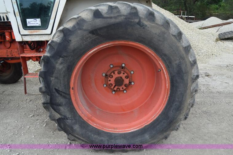 image for item J8250 Case 2390 tractor