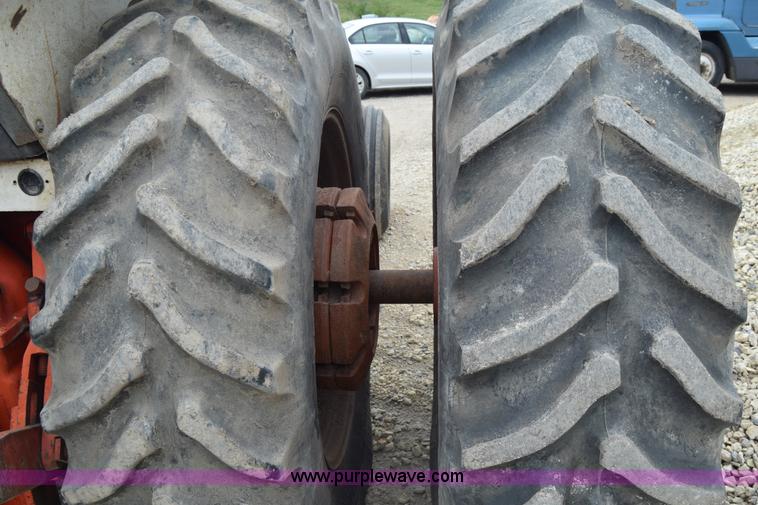 image for item J8250 Case 2390 tractor