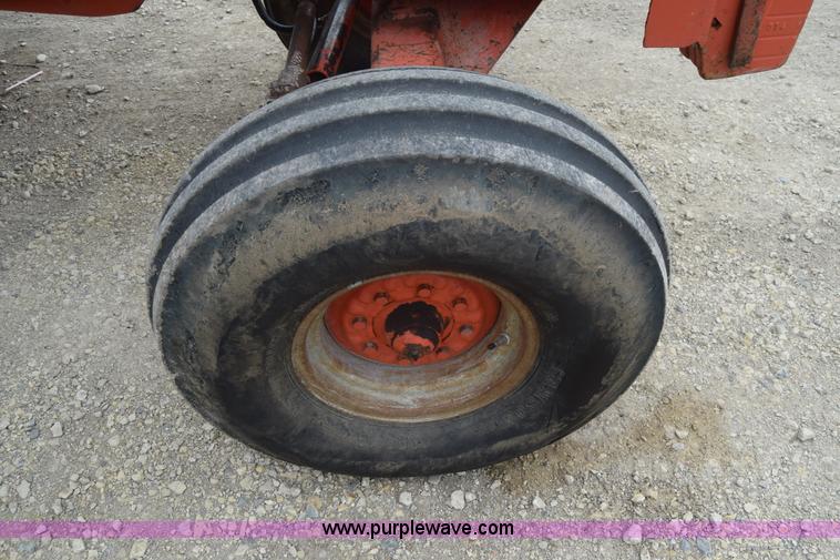 image for item J8250 Case 2390 tractor