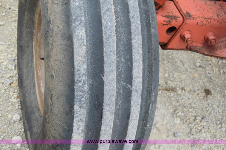 image for item J8250 Case 2390 tractor