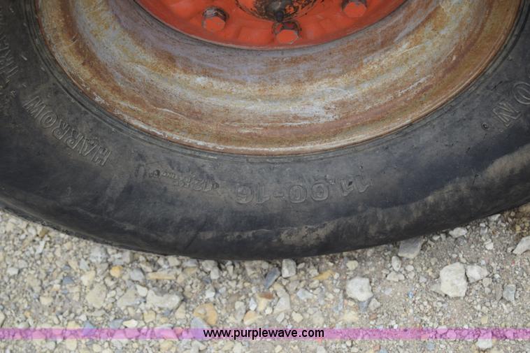 image for item J8250 Case 2390 tractor