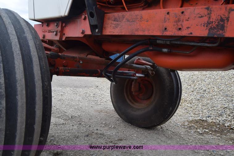 image for item J8250 Case 2390 tractor