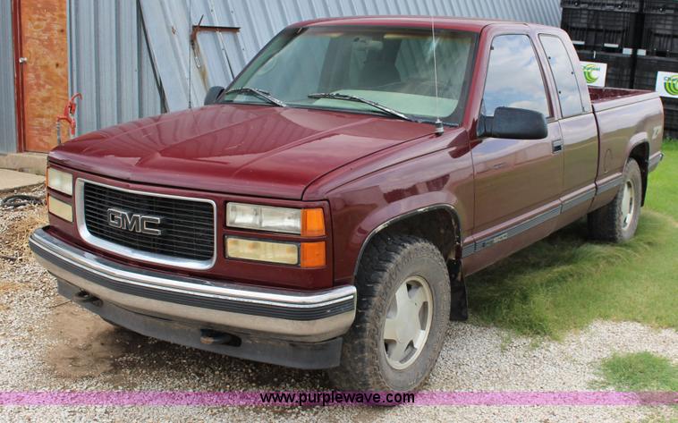 image for item K1008 1996 GMC Sierra 1500 Club Coupe pickup truck