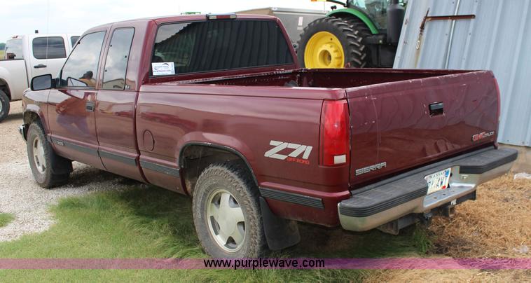 image for item K1008 1996 GMC Sierra 1500 Club Coupe pickup truck