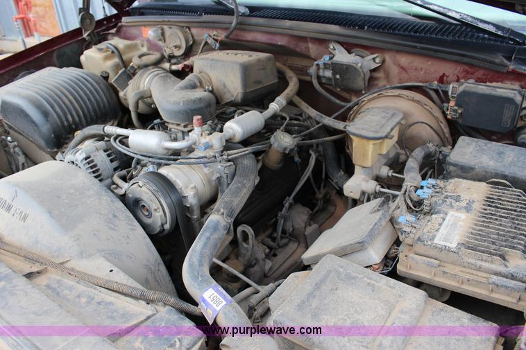 image for item K1008 1996 GMC Sierra 1500 Club Coupe pickup truck