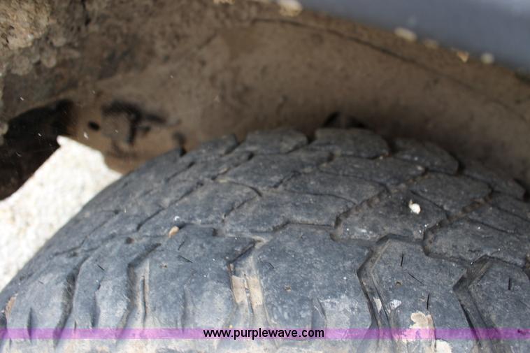 image for item K1008 1996 GMC Sierra 1500 Club Coupe pickup truck