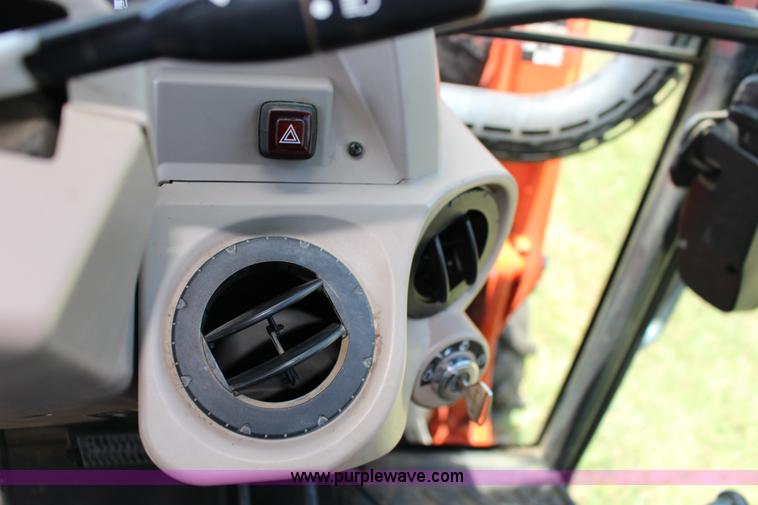 image for item K1014 2006 Kubota M7040 tractor