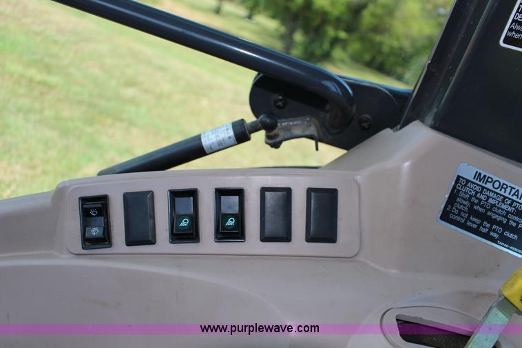 image for item K1014 2006 Kubota M7040 tractor