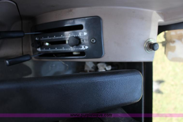 image for item K1014 2006 Kubota M7040 tractor