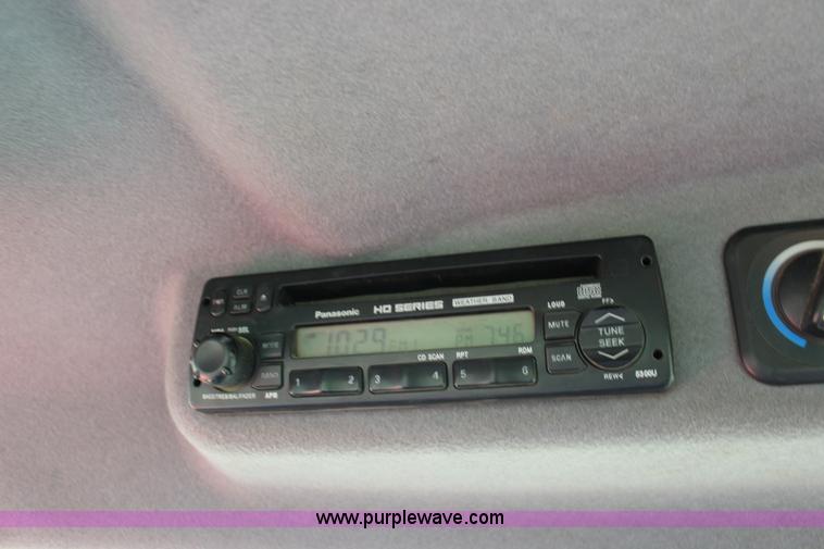 image for item K1014 2006 Kubota M7040 tractor