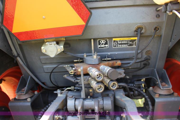 image for item K1014 2006 Kubota M7040 tractor