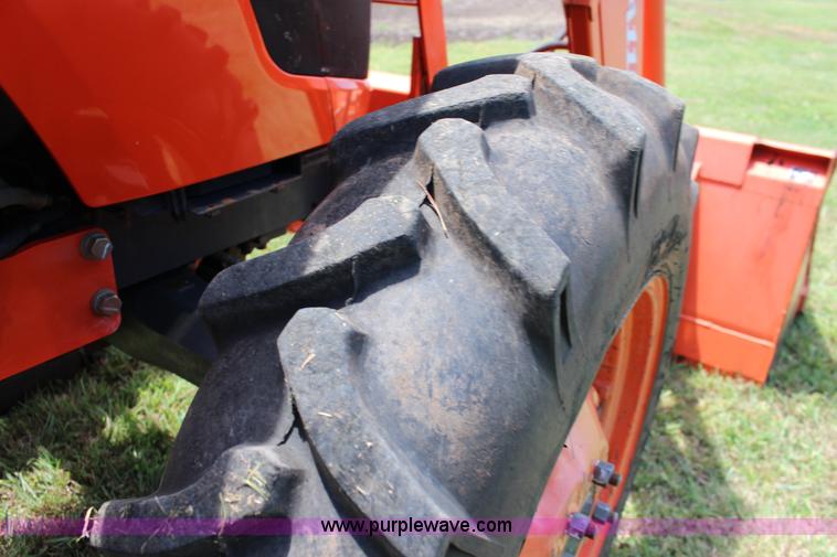 image for item K1014 2006 Kubota M7040 tractor