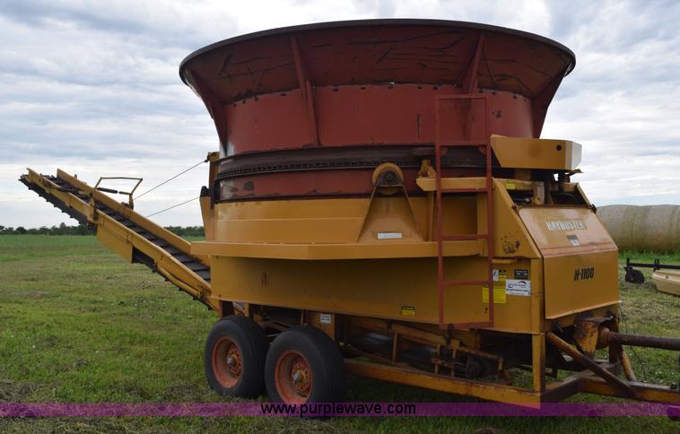 image for item K6180 1988 HayBuster H1100 tub grinder