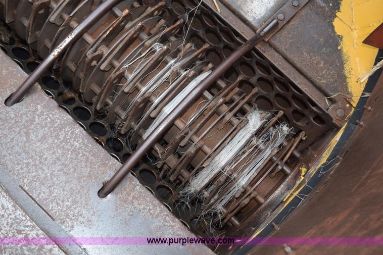 image for item K6180 1988 HayBuster H1100 tub grinder