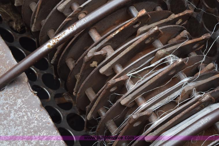 image for item K6180 1988 HayBuster H1100 tub grinder