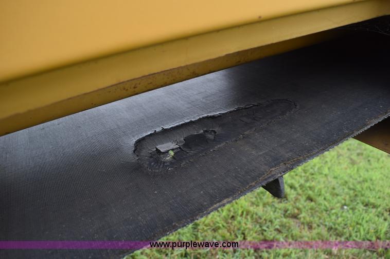 image for item K6180 1988 HayBuster H1100 tub grinder