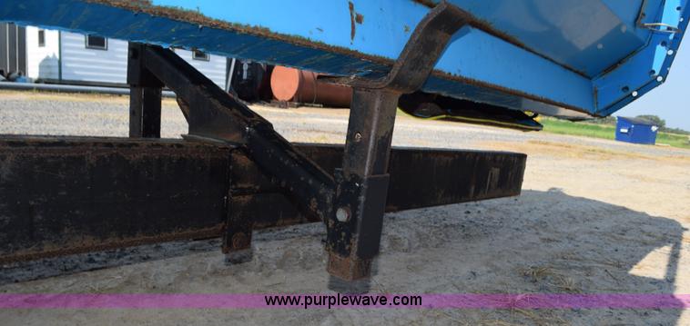 image for item K6189 2002 Shelbourne RVS22 header