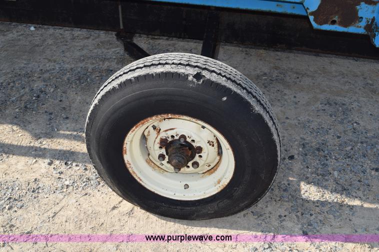 image for item K6189 2002 Shelbourne RVS22 header