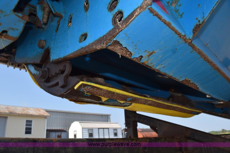 image for item K6189 2002 Shelbourne RVS22 header