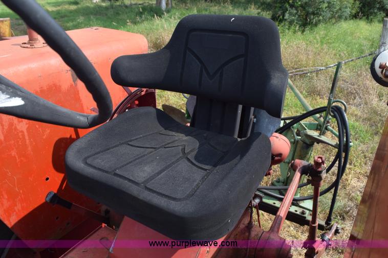 image for item K6246 Farmall 806 tractor