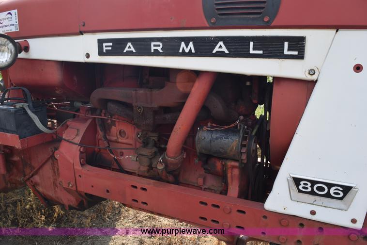 image for item K6246 Farmall 806 tractor