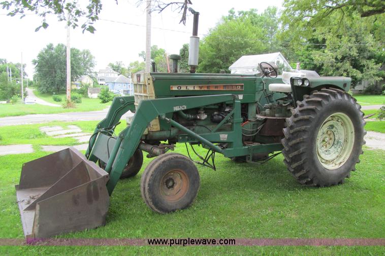 image for item K6258 Oliver 1850 tractor