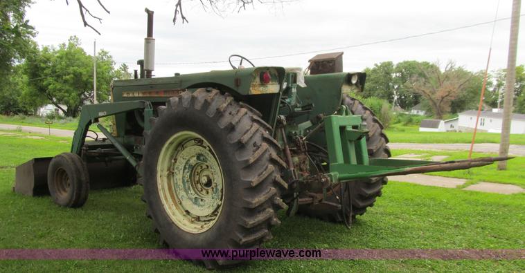 image for item K6258 Oliver 1850 tractor