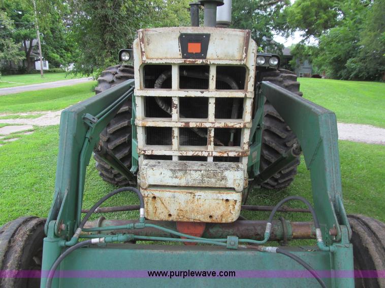 image for item K6258 Oliver 1850 tractor