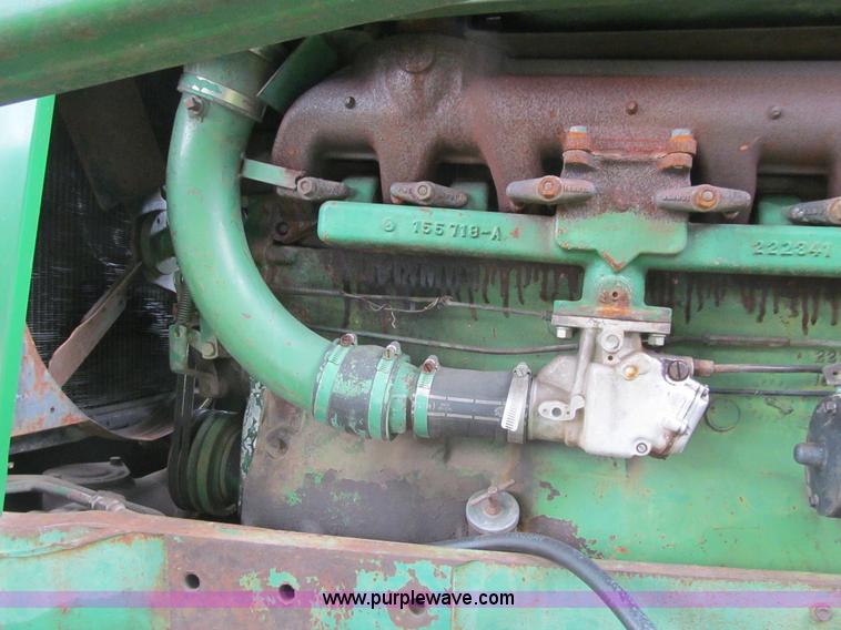 image for item K6258 Oliver 1850 tractor