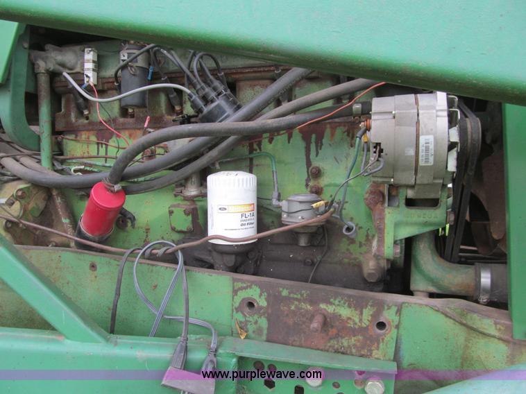 image for item K6258 Oliver 1850 tractor