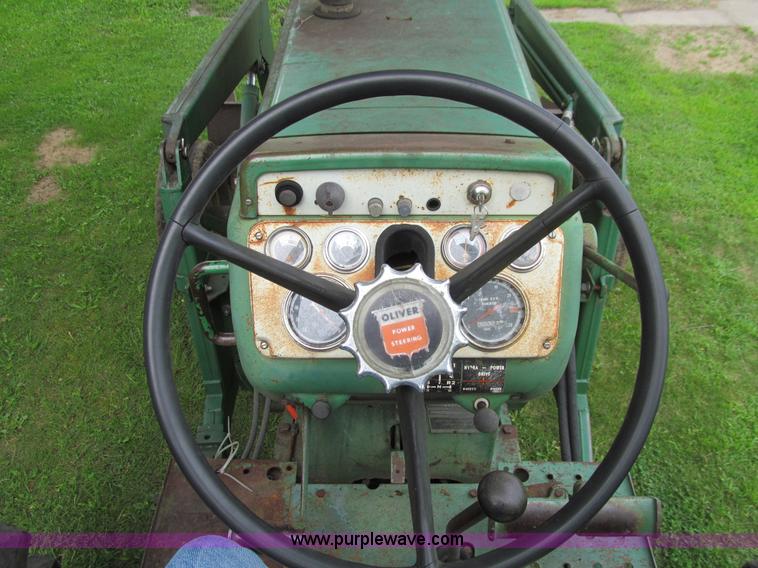 image for item K6258 Oliver 1850 tractor