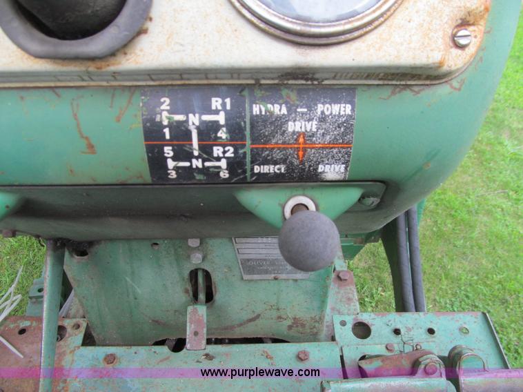 image for item K6258 Oliver 1850 tractor