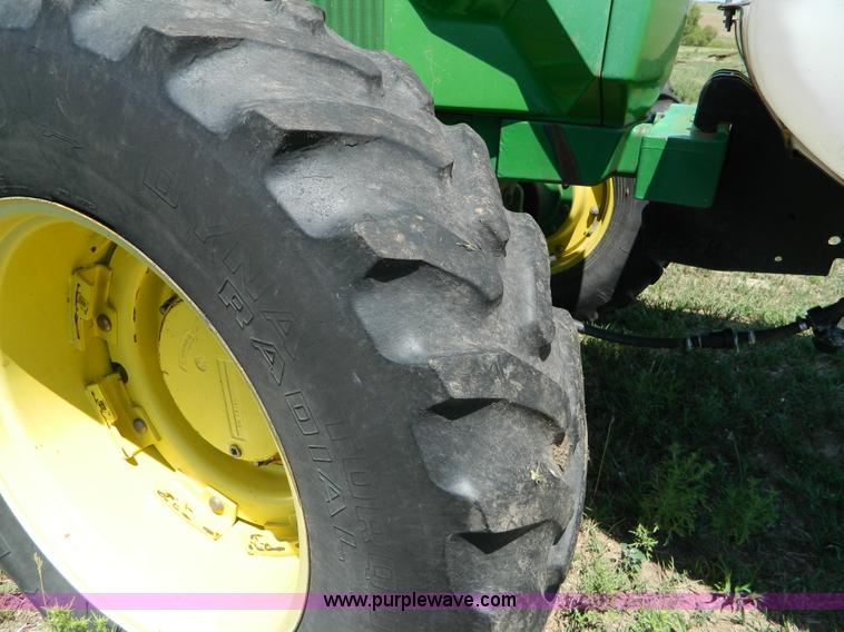 image for item K8153 1992 John Deere 4760 MFWD tractor