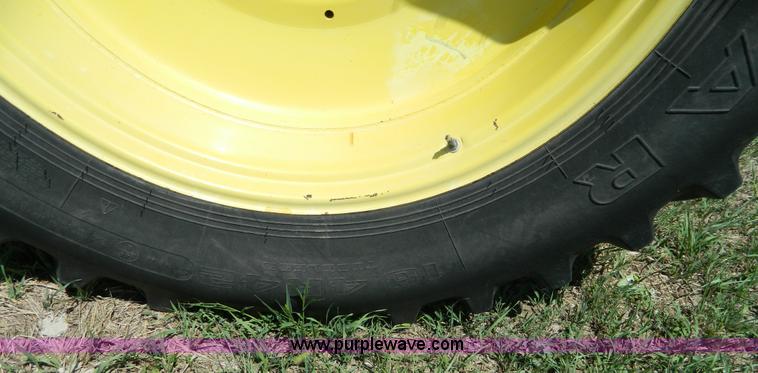 image for item K8153 1992 John Deere 4760 MFWD tractor