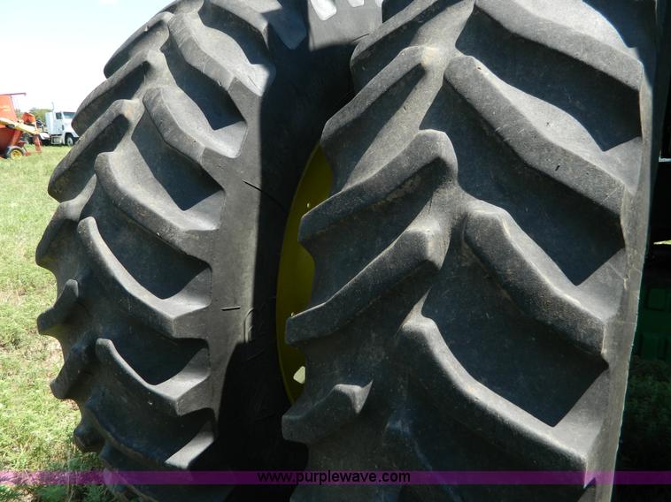 image for item K8153 1992 John Deere 4760 MFWD tractor