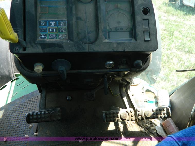 image for item K8153 1992 John Deere 4760 MFWD tractor